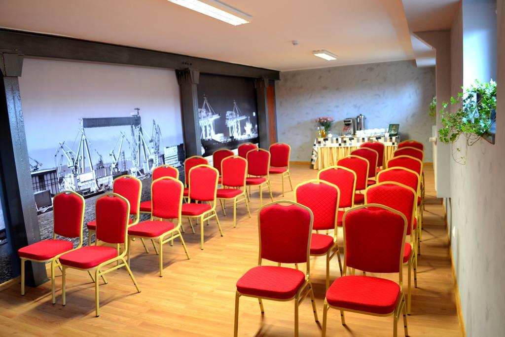 פרוז'ץ' גאנסקי Hotel Gorski מראה חיצוני תמונה